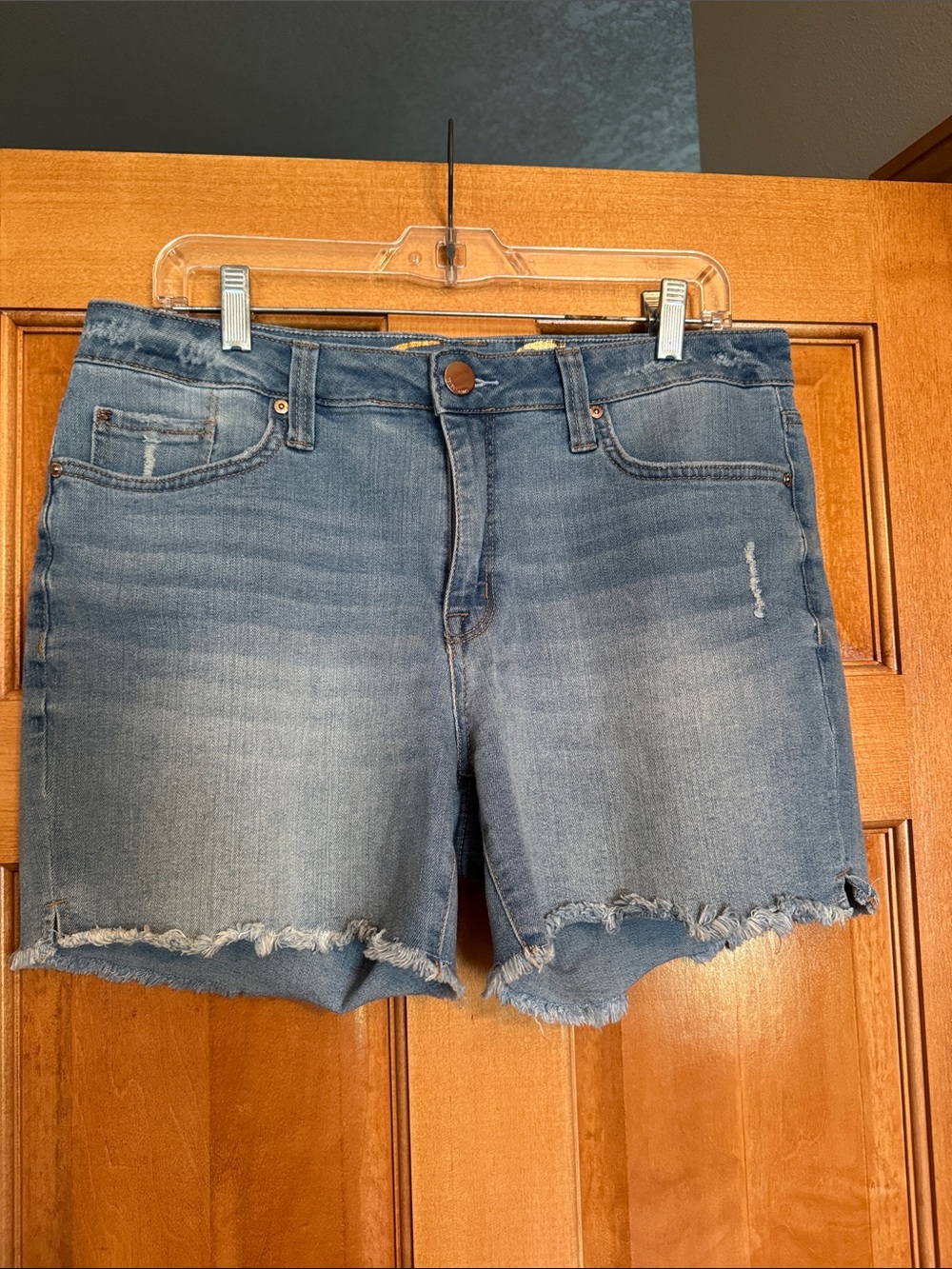 New Seven7 Weekend Jean Shorts Distressed Frayed Hem - 10